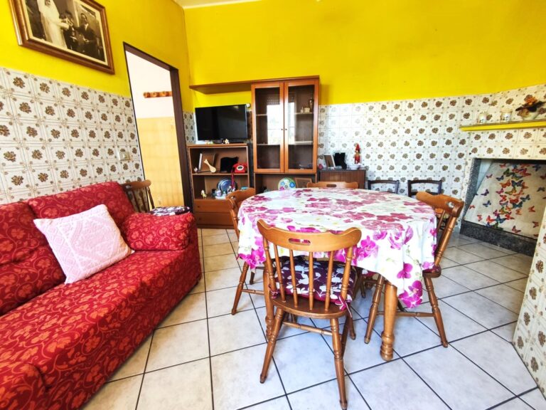 Indipendente Bilivelli con cortile – rif. MS137