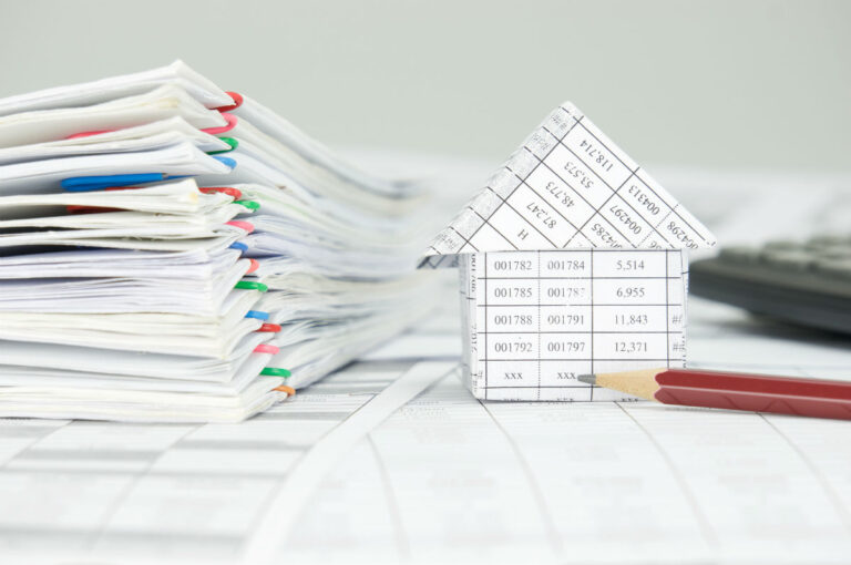 Documenti per vendere casa: la checklist completa 2026
