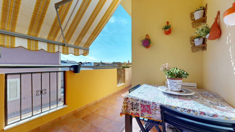 Trivano con veranda e ascensore – rif.PO598