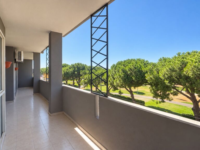 Pentavano ultimo piano con vista parco – rif.PO591